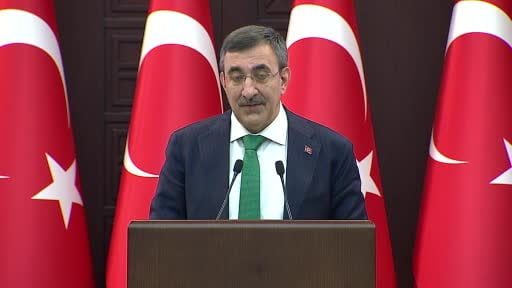 Cumhurbaşkanı Yardımcısı Yılmaz: "Aşağı yukarı 2,5 yılda bir yıl yaşlanan bir nüfusla karşı...