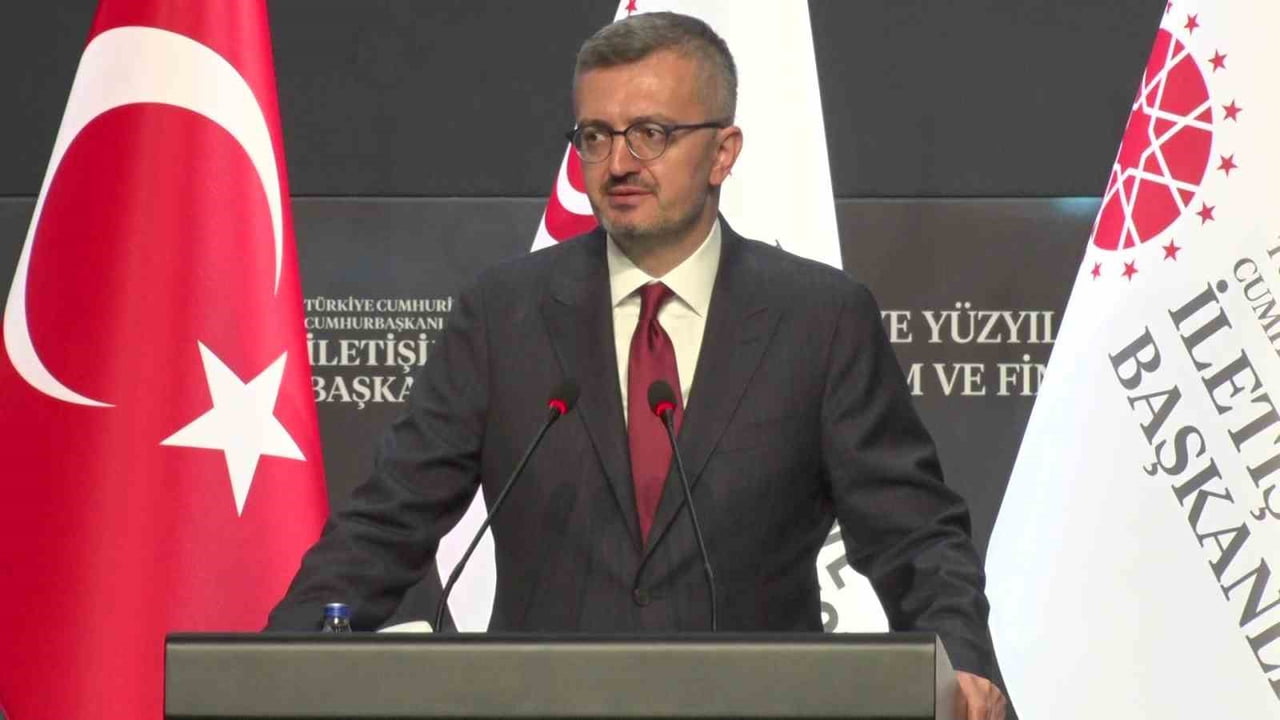 CUMHURBAŞKANLIĞI İLETİŞİM BAŞKANI PROF. DR. BURHANETTİN DURAN
