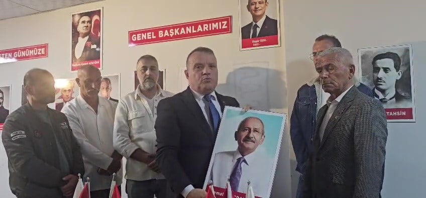 CUMHURİYET HALK PARTİSİ (CHP) AKÇAKOCA İLÇE BAŞKANI TUĞRUL ABANOZ, KEMAL KILIÇDAROĞLU'NUN PARTİ...