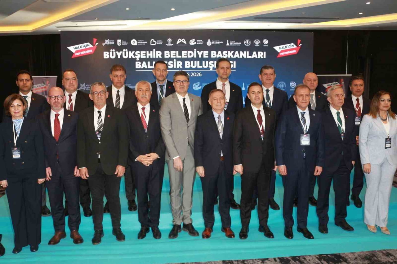 CUMHURİYET HALK PARTİSİ (CHP) BÜYÜKŞEHİR BELEDİYE BAŞKANLARI BALIKESİR'DE BİR ARAYA...