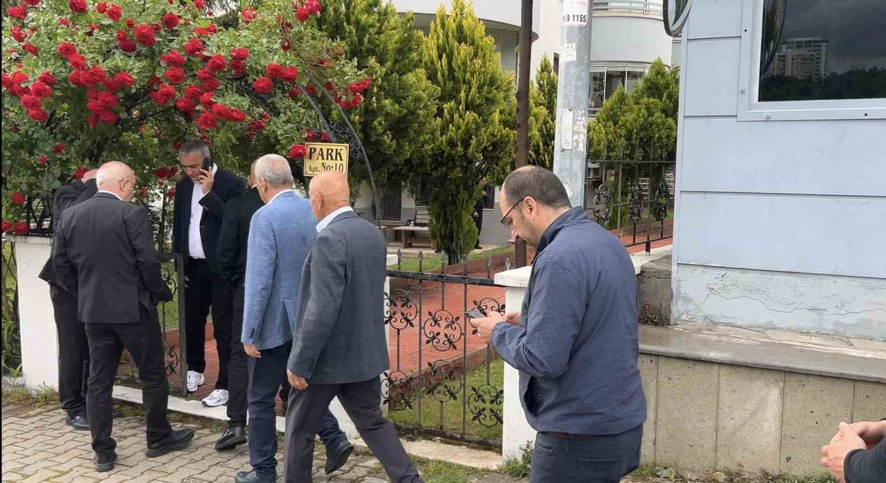 CUMHURİYET HALK PARTİSİ (CHP) MİLLETVEKİLLERİNDEN OLUŞAN HEYET, KEMAL KILIÇDAROĞLU İLE GÖRÜŞMEK...