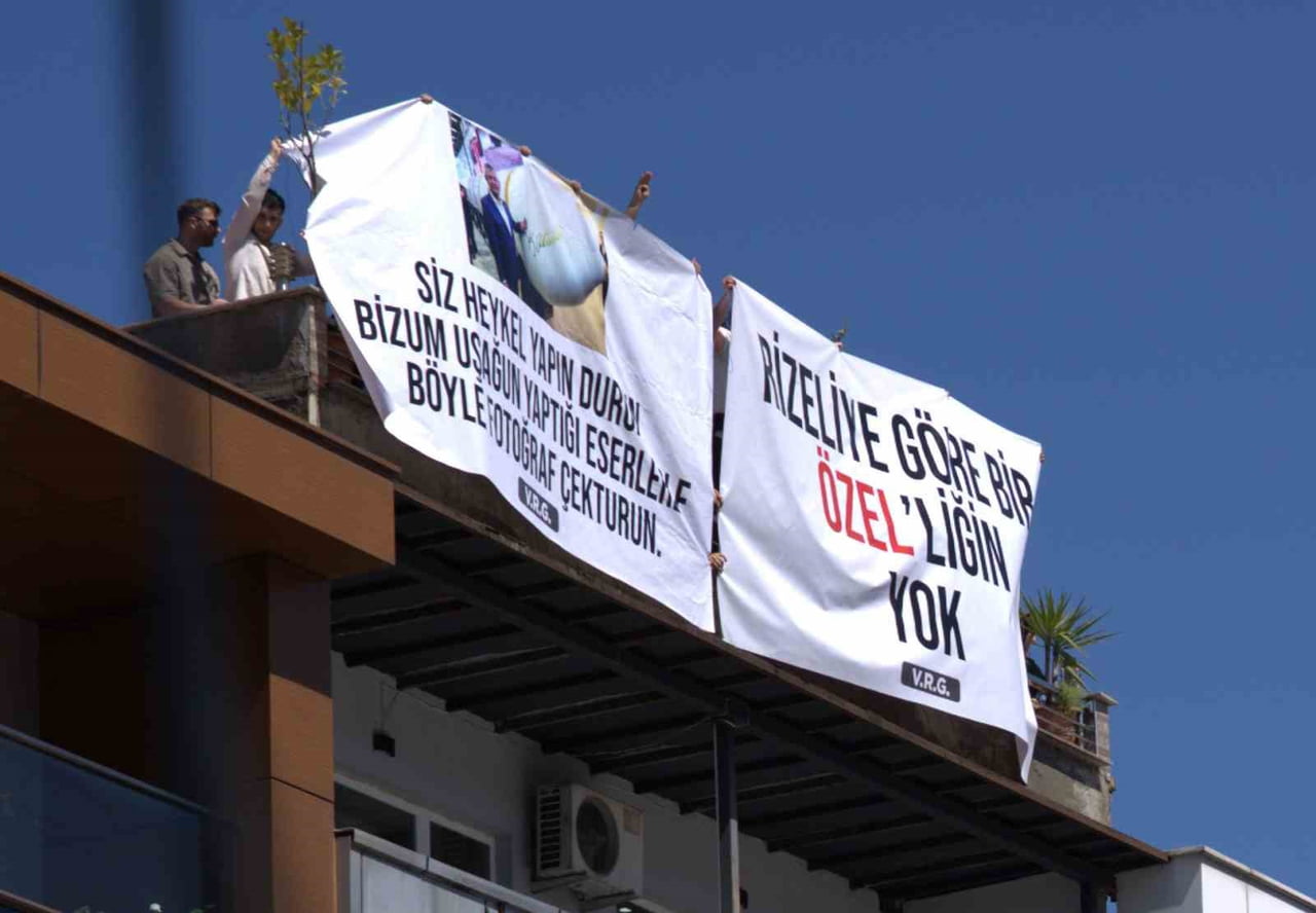 CUMHURİYET HALK PARTİSİ GENEL BAŞKANI ÖZGÜR ÖZEL, "ÇAYIN KİLOSU 40 LİRA OLMALIDIR. BUNUN ALTINDAKİ...