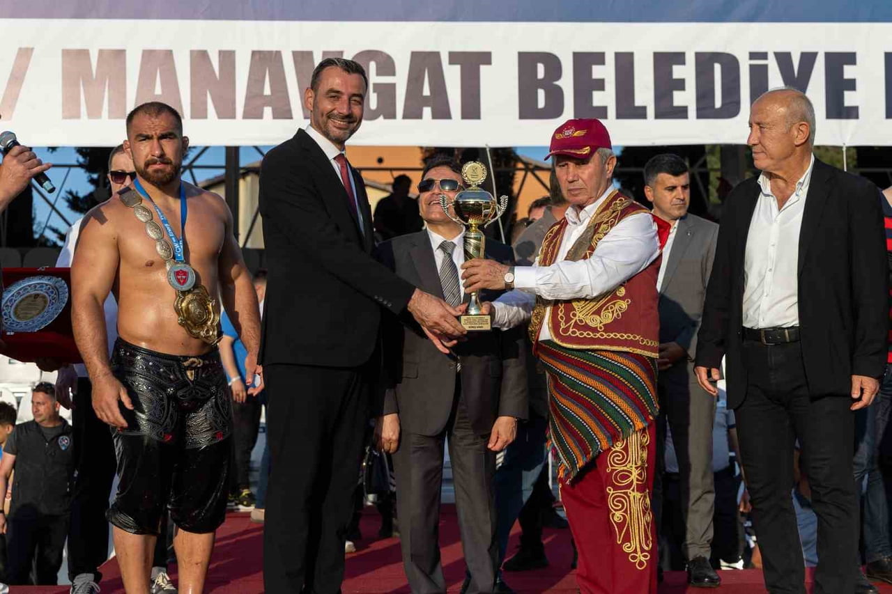 CW ENERJİ TÜRKİYE YAĞLI GÜREŞ LİGİ'NİN İKİNCİ ETABI OLAN "AKDENİZ'İN KIRKPINAR'I" OLARAK ANILAN...