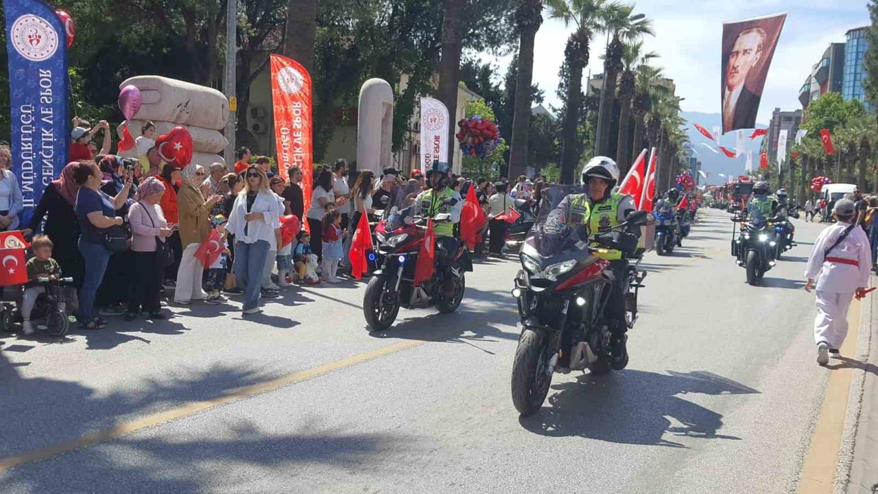DENİZLİ, 19 MAYIS ATATÜRK’Ü ANMA, GENÇLİK VE SPOR BAYRAMI’NI BÜYÜK BİR COŞKU VE GURURLA KUTLUYOR....