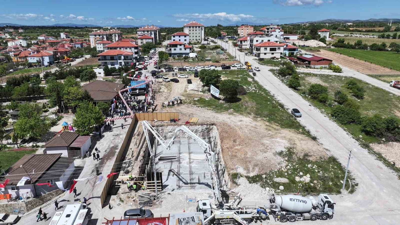 DENİZLİ BÜYÜKŞEHİR BELEDİYESİ, GÜNEY İLÇESİNİN SOSYAL VE KÜLTÜREL ÇEHRESİNİ DEĞİŞTİRECEK DEV BİR...