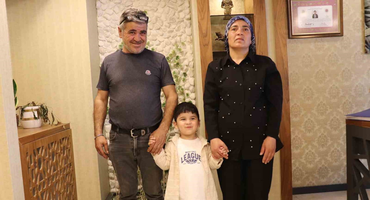 DENİZLİ’DE 3 YAŞINDAKİ DUCHENNE MUSKÜLER DİSTROFİ (DMD) HASTASI MEHMET TEFENLİLİ İÇİN AİLESİ...