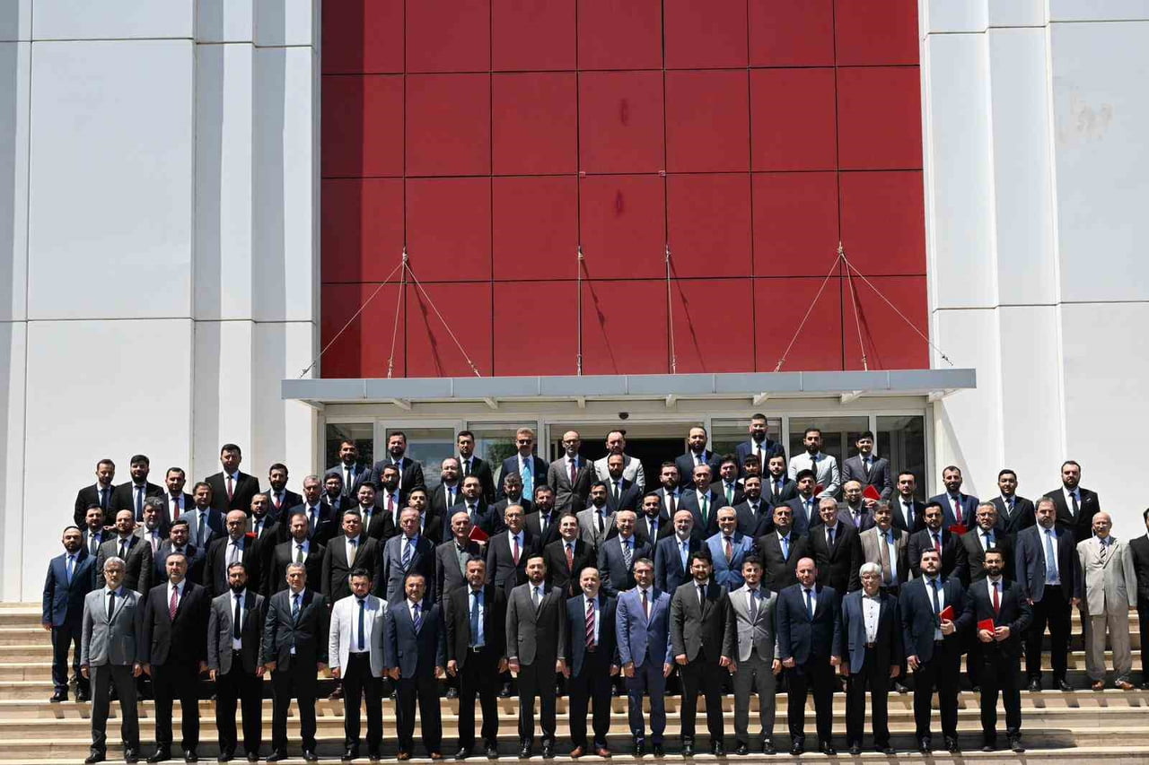 DENİZLİ DİNİ YÜKSEK İHTİSAS MERKEZİ’NDE DÜZENLENEN 3'ÜNCÜ DÖNEM MEZUNİYET PROGRAMI’NDA 35 KURSİYER...