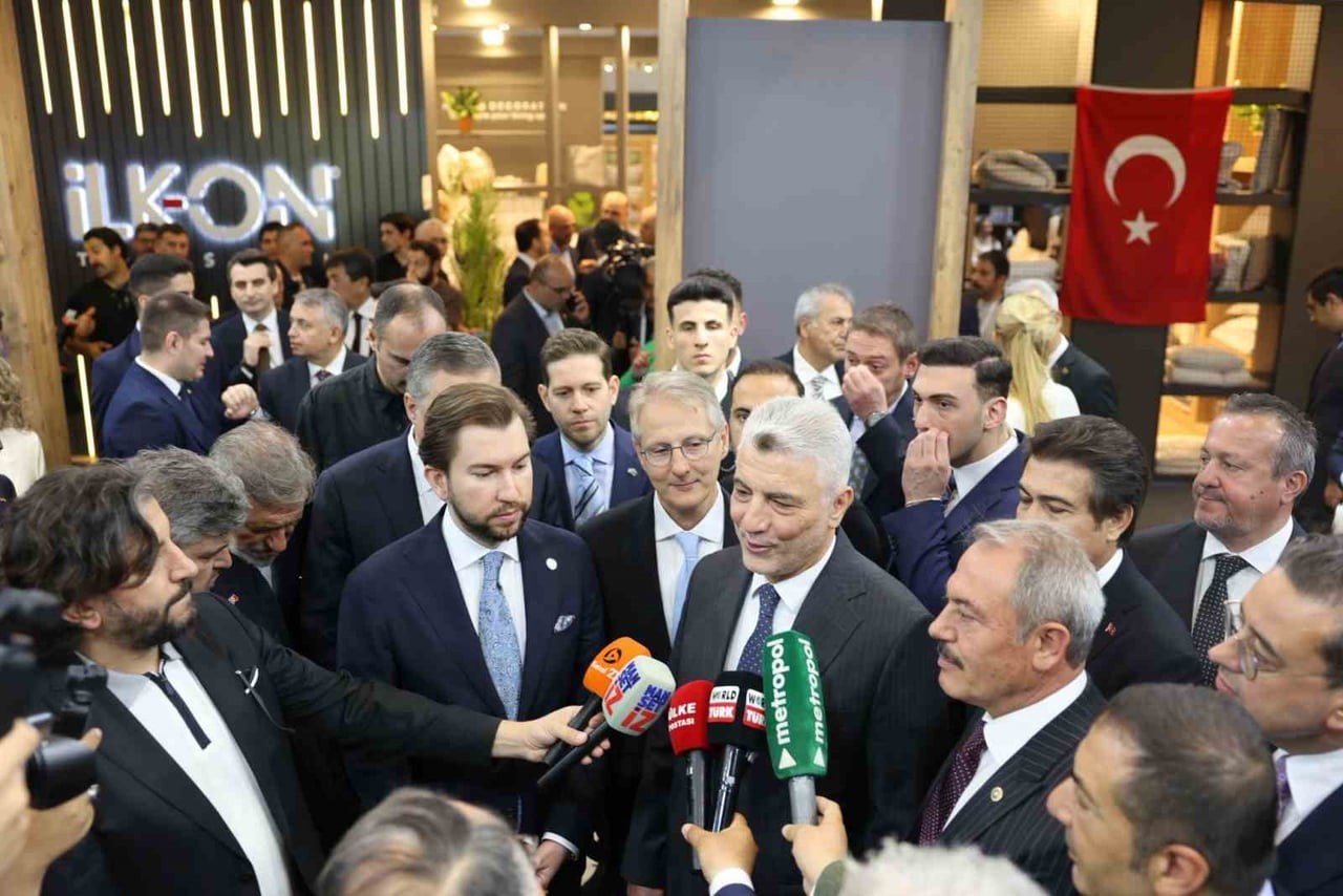 DENİZLİ İHRACATÇILAR BİRLİĞİ, HOMETEX 2026 KAPSAMINDA KURDUĞU TURKİSH TOWELS İNFO STANDINDA...