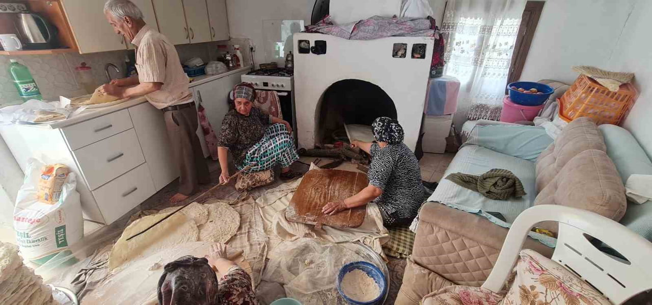 DENİZLİ’NİN BULDAN İLÇESİNDE YAKLAŞAN KURBAN BAYRAMI ÖNCESİ HAZIRLIKLAR BAŞLADI. KURBANLIK...