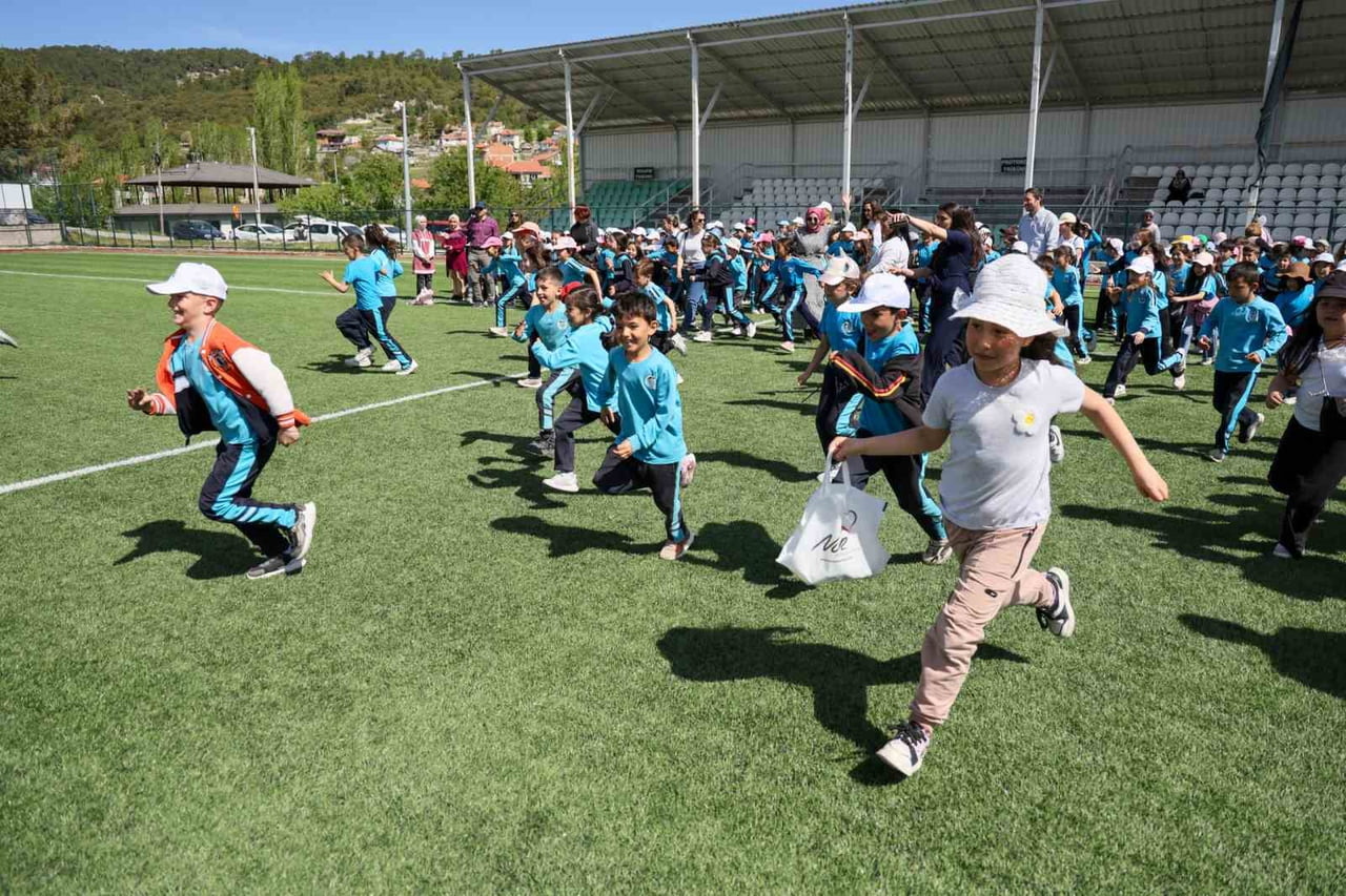 DENİZLİ’NİN ÇAMELİ İLÇESİNDE, "CİTTASLOW ÇOCUK ŞENLİĞİ" ETKİNLİKLERİ KAPSAMINDA GERÇEKLEŞTİRİLEN...