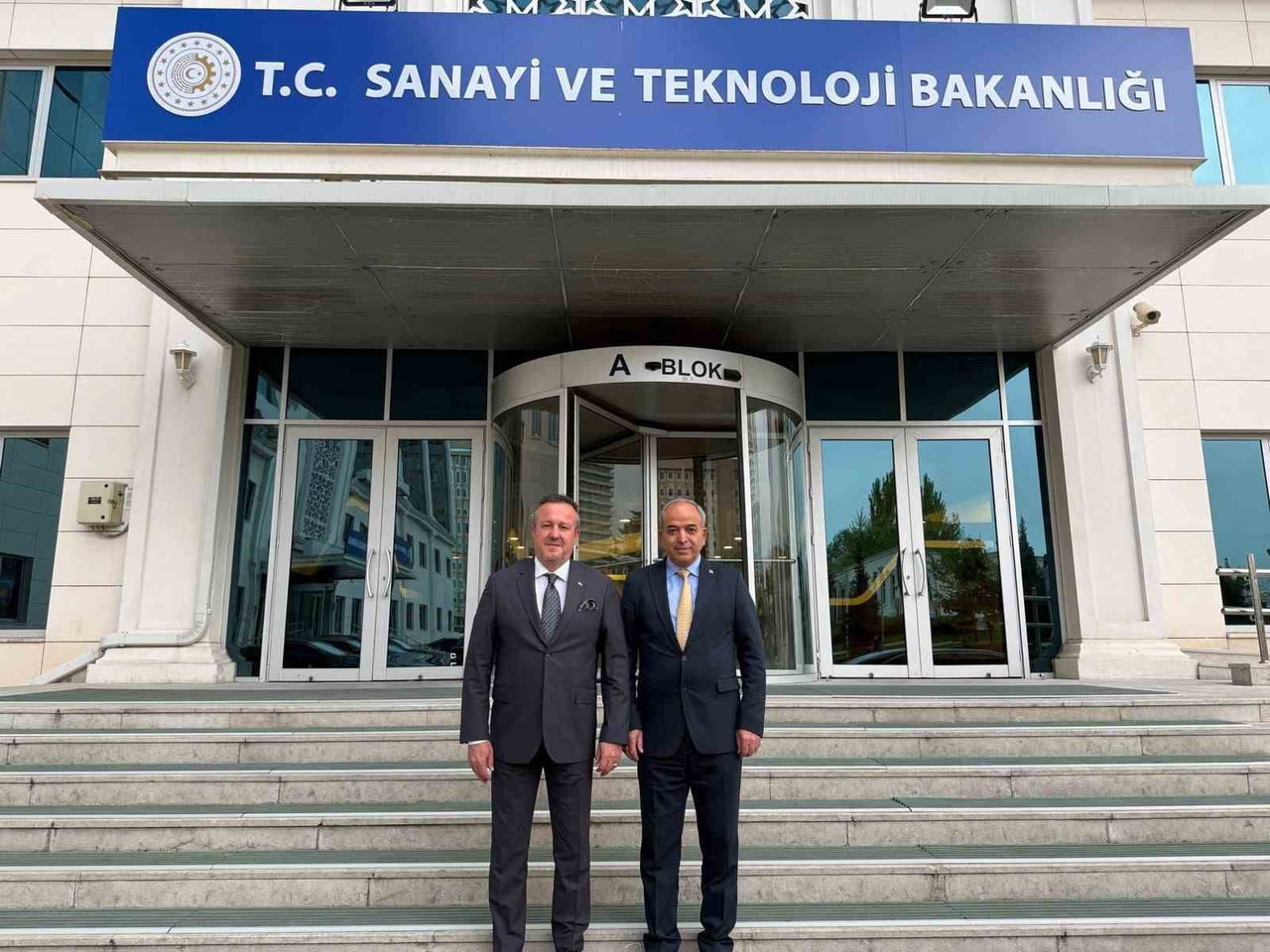 DENİZLİ OSB YÖNETİM KURULU BAŞKANI SELİM YAYMANOĞLU İLE BÖLGE MÜDÜRÜ AHMET TAŞ, SANAYİ VE...