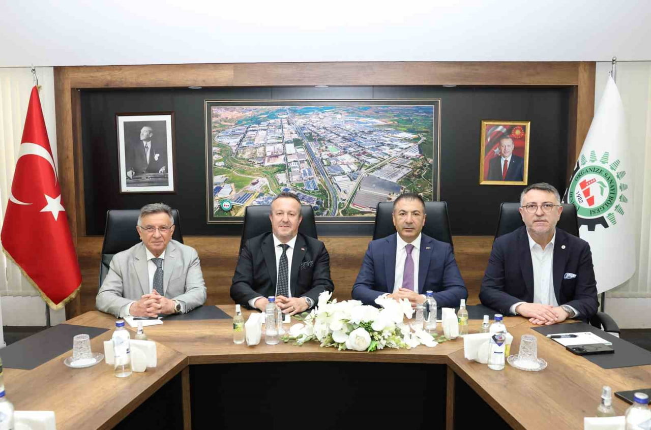 DENİZLİ TİCARET ODASI (DTO) YÖNETİM KURULU BAŞKANI UĞUR ERDOĞAN VE YÖNETİM KURULU ÜYELERİ, DENİZLİ...