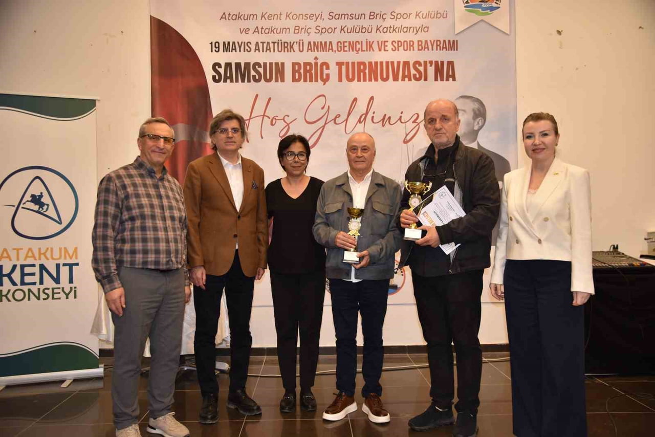 DERECEYE GİREN SPORCULARA PLAKET TAKDİMİ