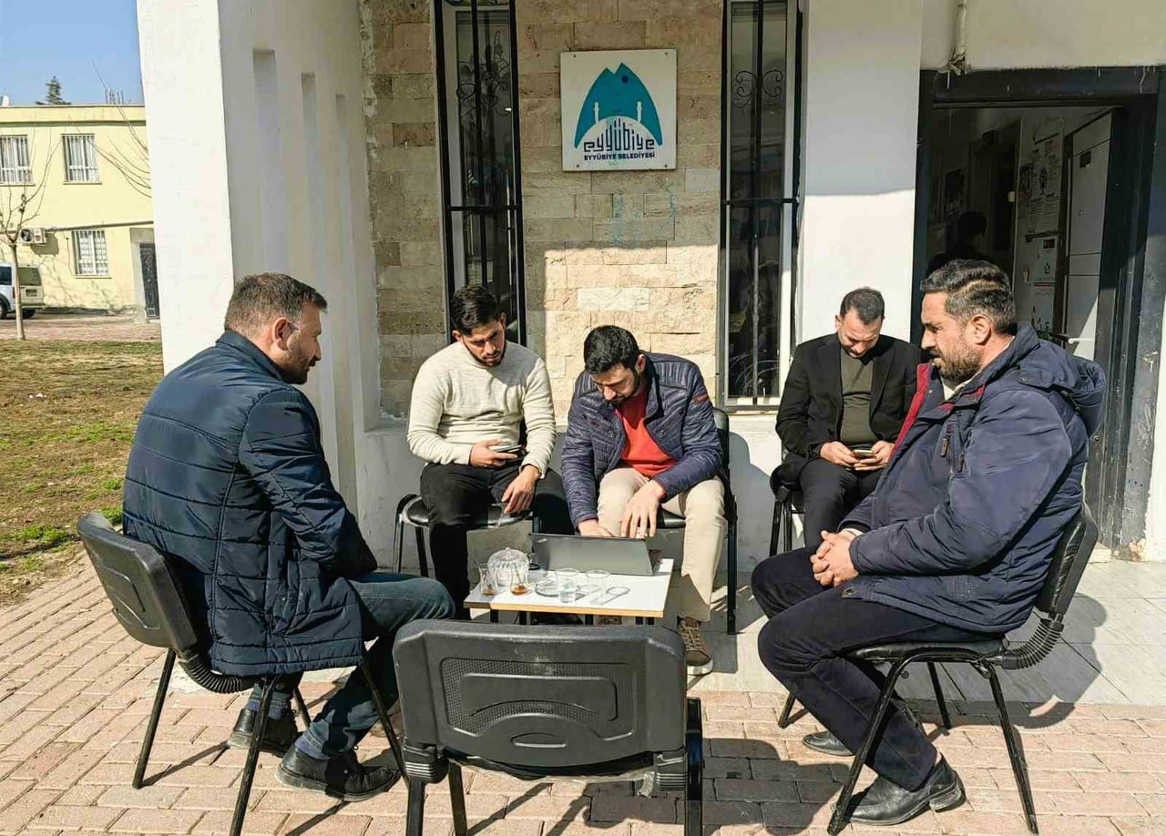 DİCLE ELEKTRİK EKİPLERİ, ŞANLIURFA’DA "4M" OLARAK ADLANDIRILAN MÜŞTERİ MEMNUNİYETİ MERKEZİ MOBİL...