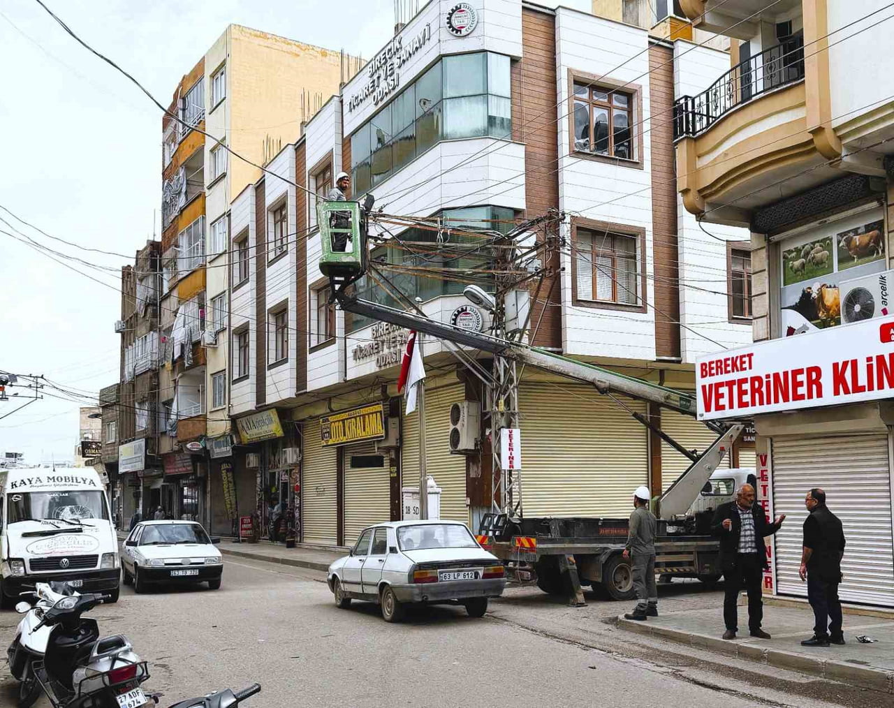 DİCLE ELEKTRİK, ŞANLIURFA’DA SAATTE 70 KİLOMETRE HIZA ULAŞAN FIRTINA VE ZAMAN ZAMAN OLUŞAN...