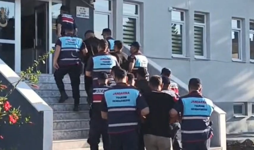 DİDİM'DE DÜĞÜNDE HAVAYA ATEŞ AÇAN 6 KİŞİ GÖZALTINA ALINDI