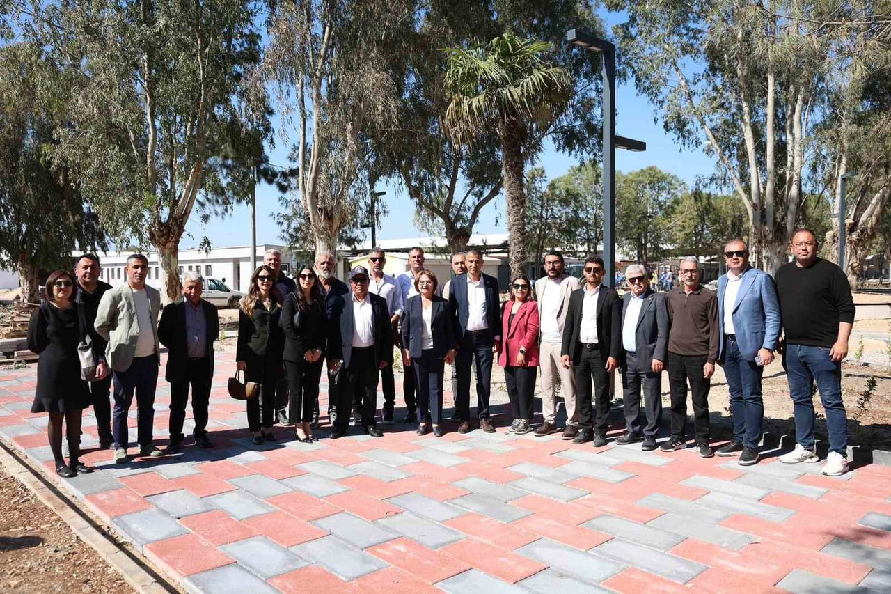 DİDİM BELEDİYE BAŞKANI HATİCE GENÇAY VE BELEDİYE MECLİS ÜYELERİ, MAVİŞEHİR ATATÜRK KÜLTÜR VE YAŞAM...