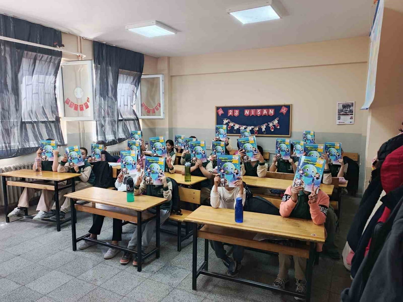 DİLOVASI'NDA İLKOKUL ÖĞRENCİLERİNE YÖNELİK DÜZENLENEN SIFIR ATIK EĞİTİMLERİNDE; GERİ DÖNÜŞÜMÜN...