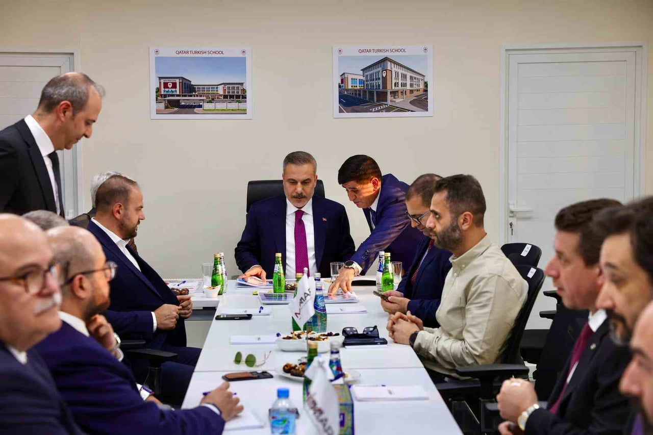 DIŞİŞLERİ BAKANI HAKAN FİDAN, YAPIMI DEVAM EDEN KATAR TÜRK OKULU'NUN İNŞAATINI ZİYARET EDEREK...