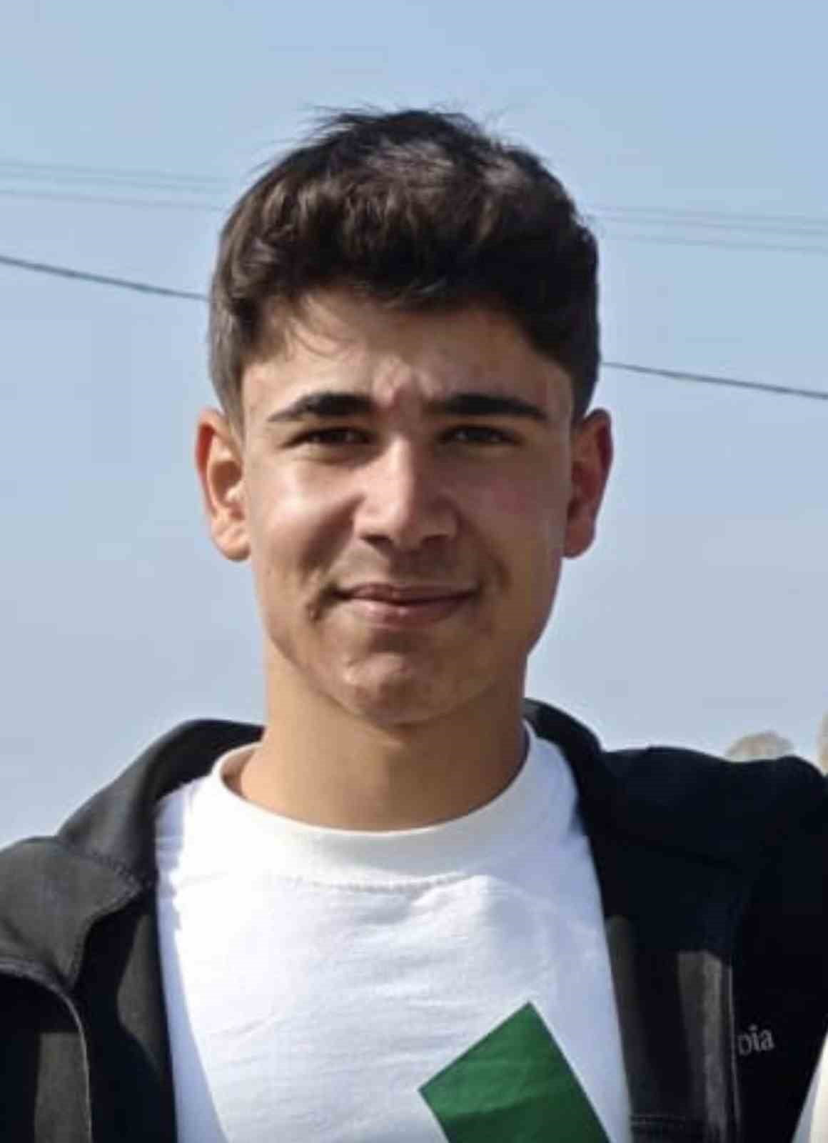 DİYARBAKIR'IN ÇERMİK İLÇESİ KONUKSEVER KÖYÜNDE 5 GÜN ÖNCE EVDEN AYRILAN 16 YAŞINDAKİ ALPER...