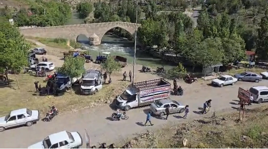 DİYARBAKIR’IN ÇERMİK İLÇESİNDE, 1179 YILINDA YAPILAN ARTUKLU ESERİ HABURMAN KÖPRÜSÜ YANINDA KURBAN...