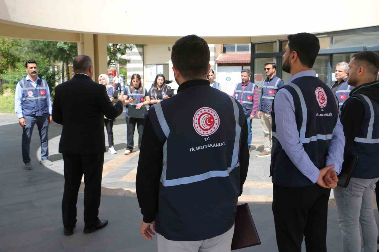 DİYARBAKIR TİCARET İL MÜDÜRLÜĞÜ, ŞEHİRLER ARASI OTOBÜS TERMİNALİNDEKİ İŞLETMELERİ KURBAN BAYRAMI...