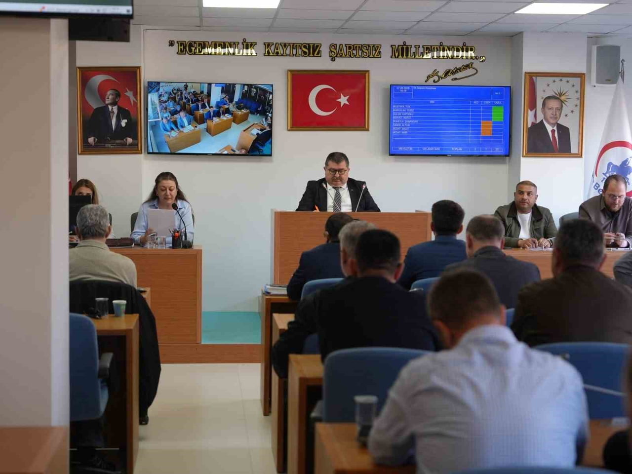 DÜZCE BELEDİYE MECLİSİ, MAYIS AYI İKİNCİ BİRLEŞİMİNDE 37 GÜNDEM MADDESİNİ KARARA BAĞLADI. MECLİS...