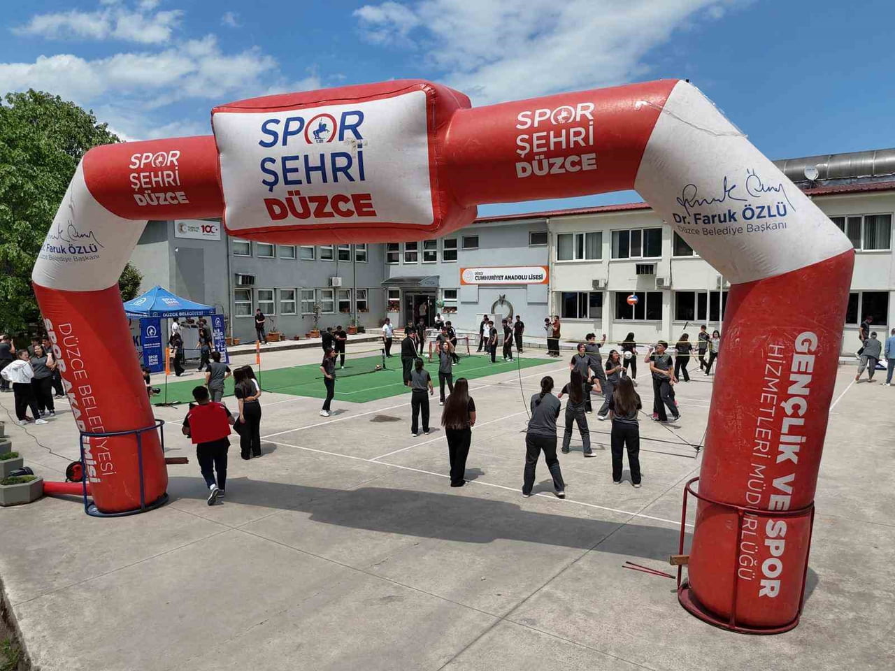 DÜZCE BELEDİYESİ GENÇLİK VE SPOR HİZMETLERİ MÜDÜRLÜĞÜ, ‘HAREKET OKULUMDA’ PROJESİ ÇERÇEVESİNDE...