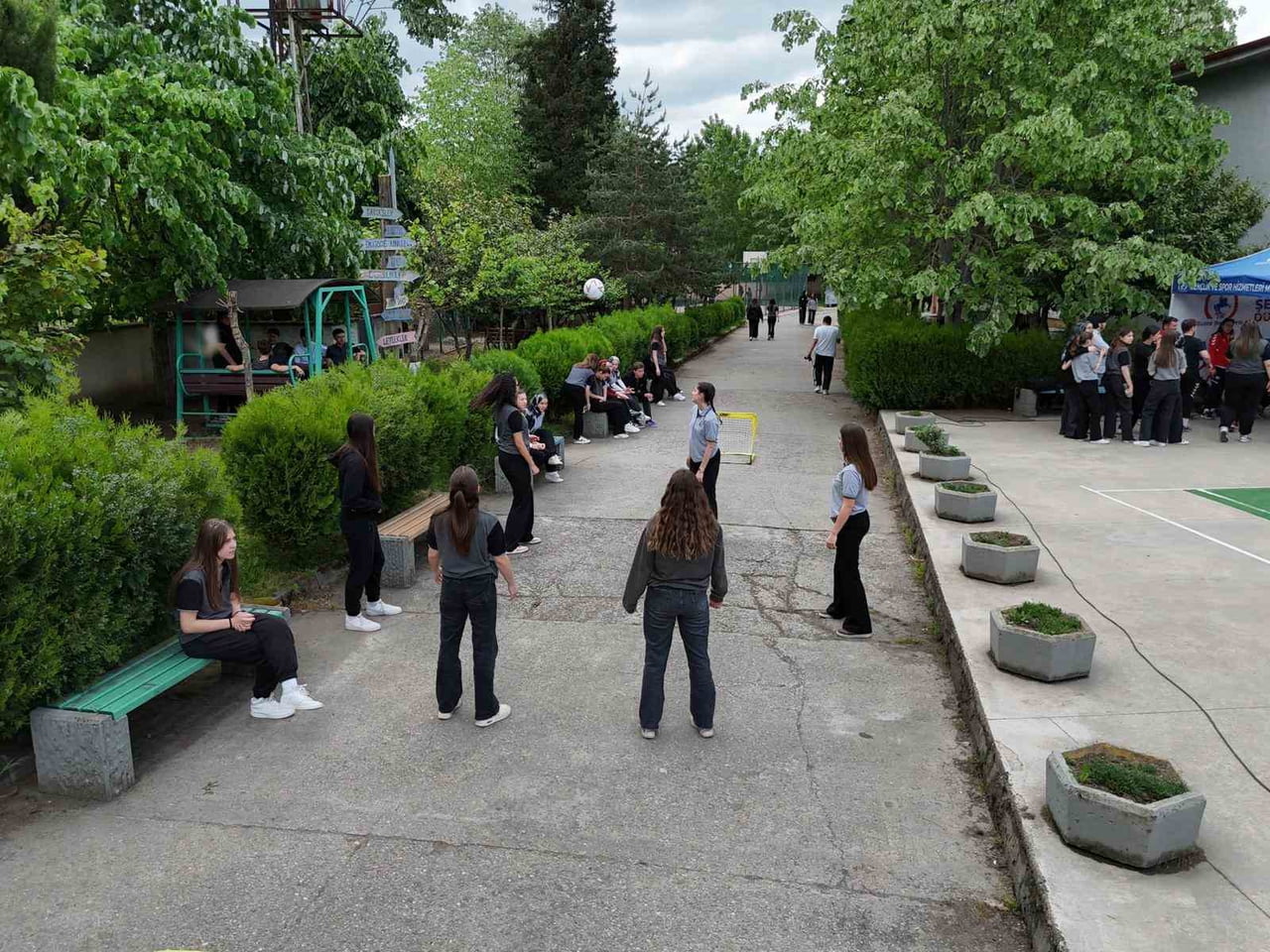 DÜZCE BELEDİYESİ GENÇLİK VE SPOR HİZMETLERİ MÜDÜRLÜĞÜ, ‘HAREKET OKULUMDA’ PROJESİ ÇERÇEVESİNDE...