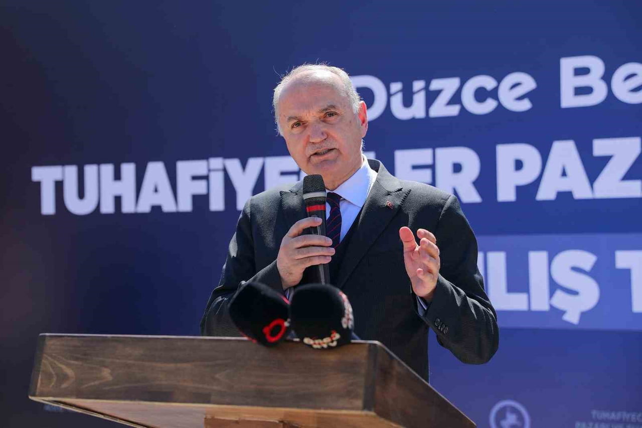DÜZCE BELEDİYESİ TARAFINDAN AZİZİYE MAHALLESİ’NDE İNŞA EDİLEN TUHAFİYECİLER PAZARI VE FUAR ALANI...