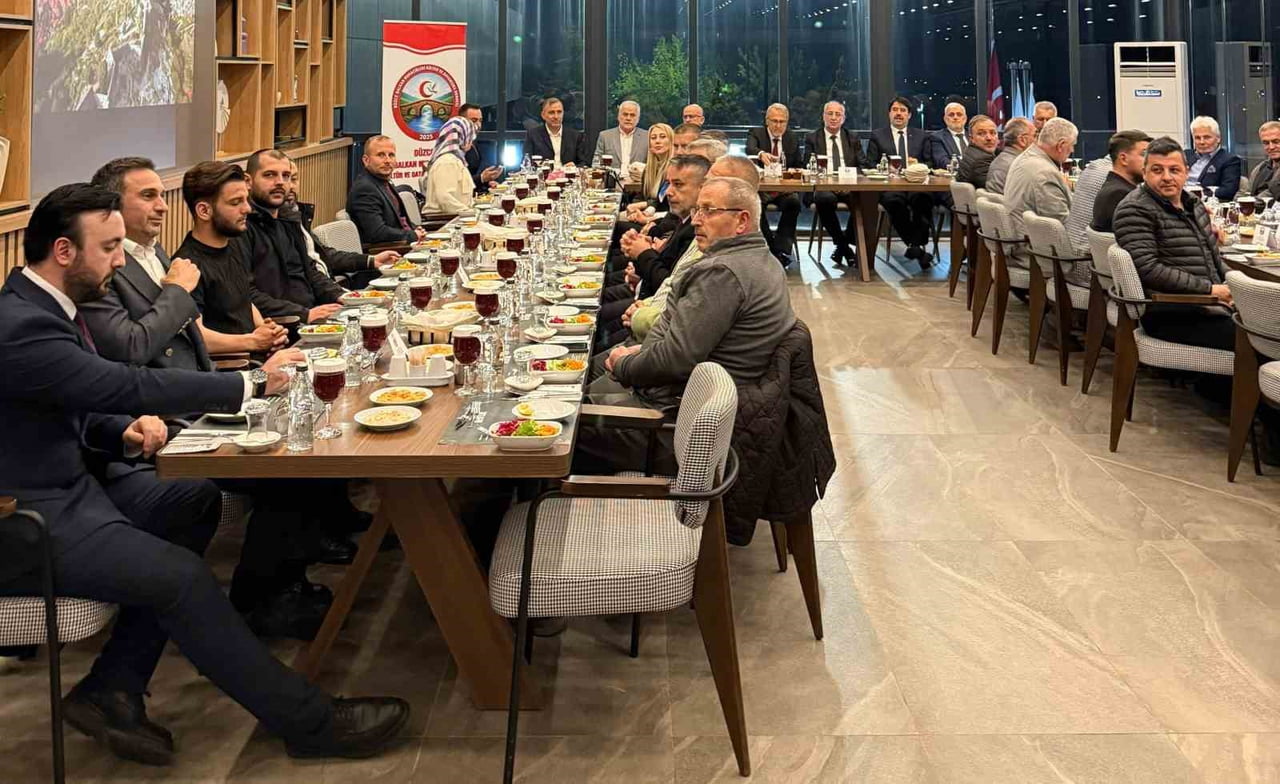DÜZCE’DE BALKAN KÜLTÜRÜNÜN BİRLİK VE DAYANIŞMA RUHUNU YANSITAN ANLAMLI BİR BULUŞMA GERÇEKLEŞTİ....