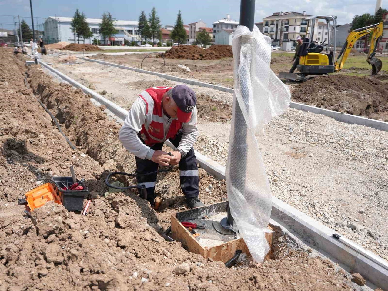 DÜZCE’DE ESKİ 18 TEMMUZ STADYUMU’NUN BULUNDUĞU ALAN, KENTİN YENİ NEFES NOKTASI OLMAYA...