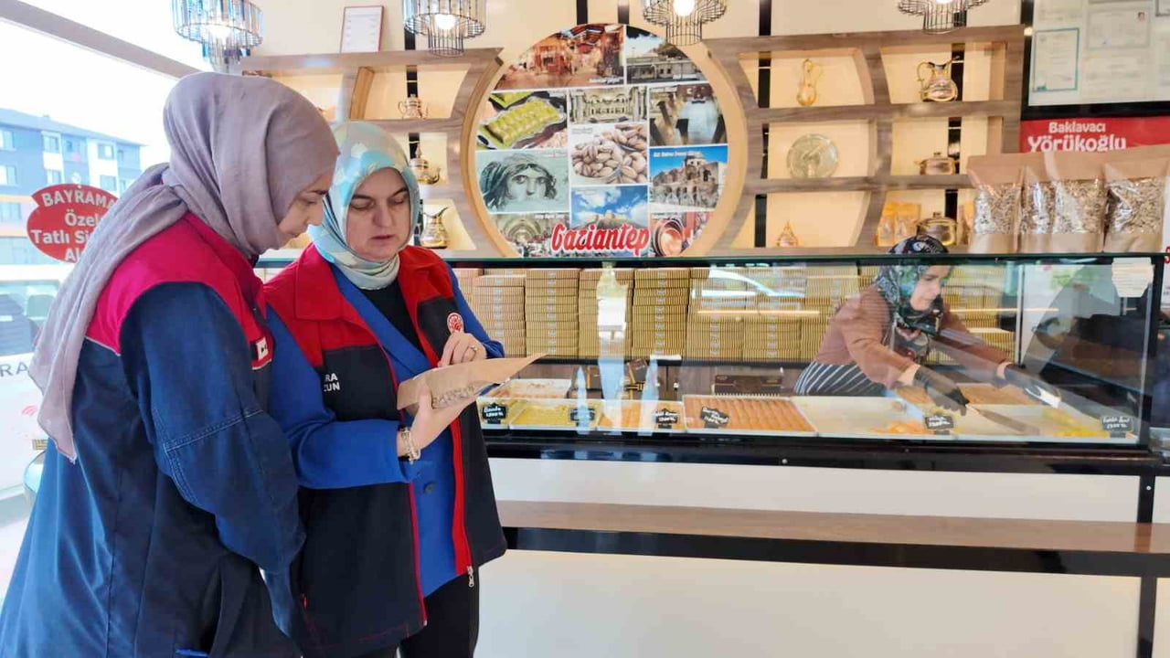 DÜZCE İL TARIM VE ORMAN MÜDÜRLÜĞÜ EKİPLERİ, KURBAN BAYRAMI ÖNCESİNDE VATANDAŞLARIN GÜVENİLİR VE...