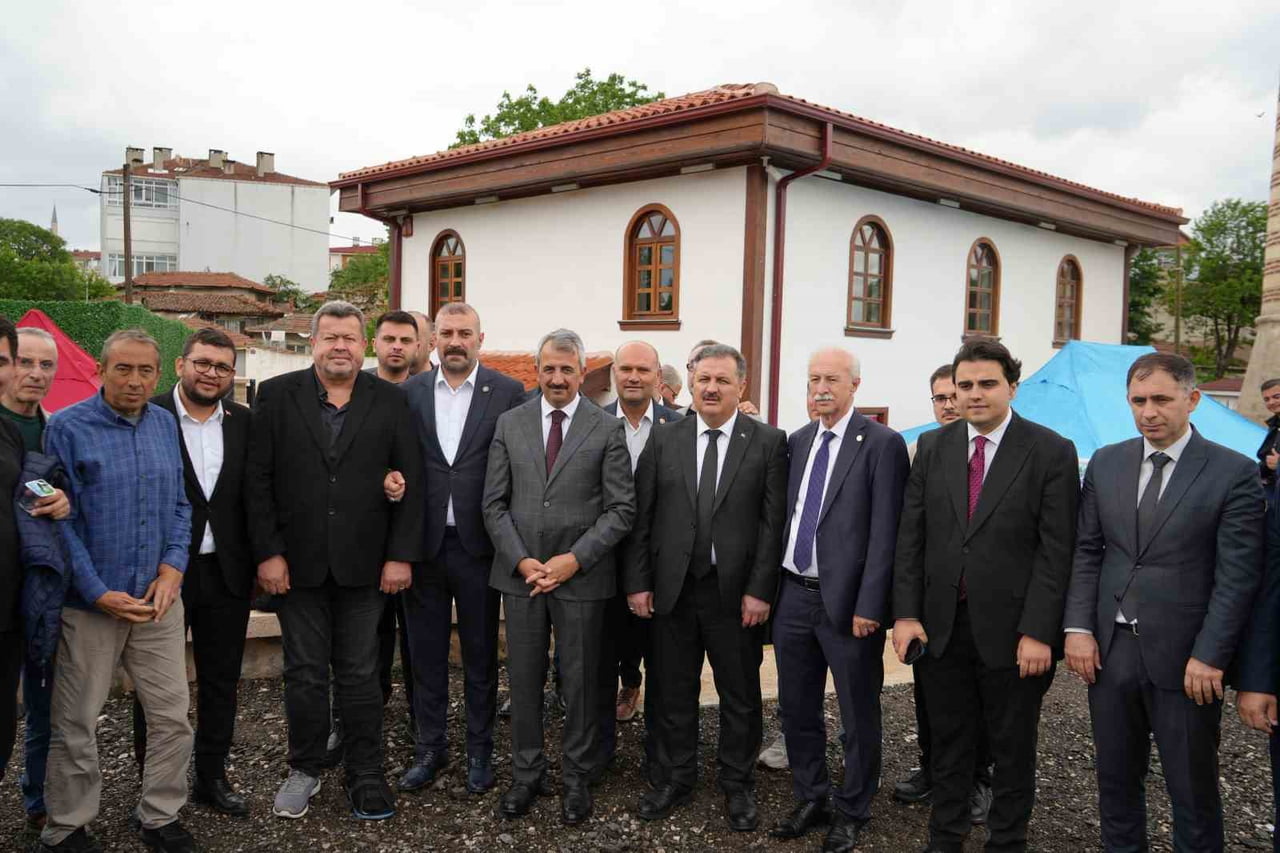 EDİRNE’DE TARİHİ ŞEYH ŞÜCAEDDİN CAMİİ YENİDEN İBADETE AÇILDI