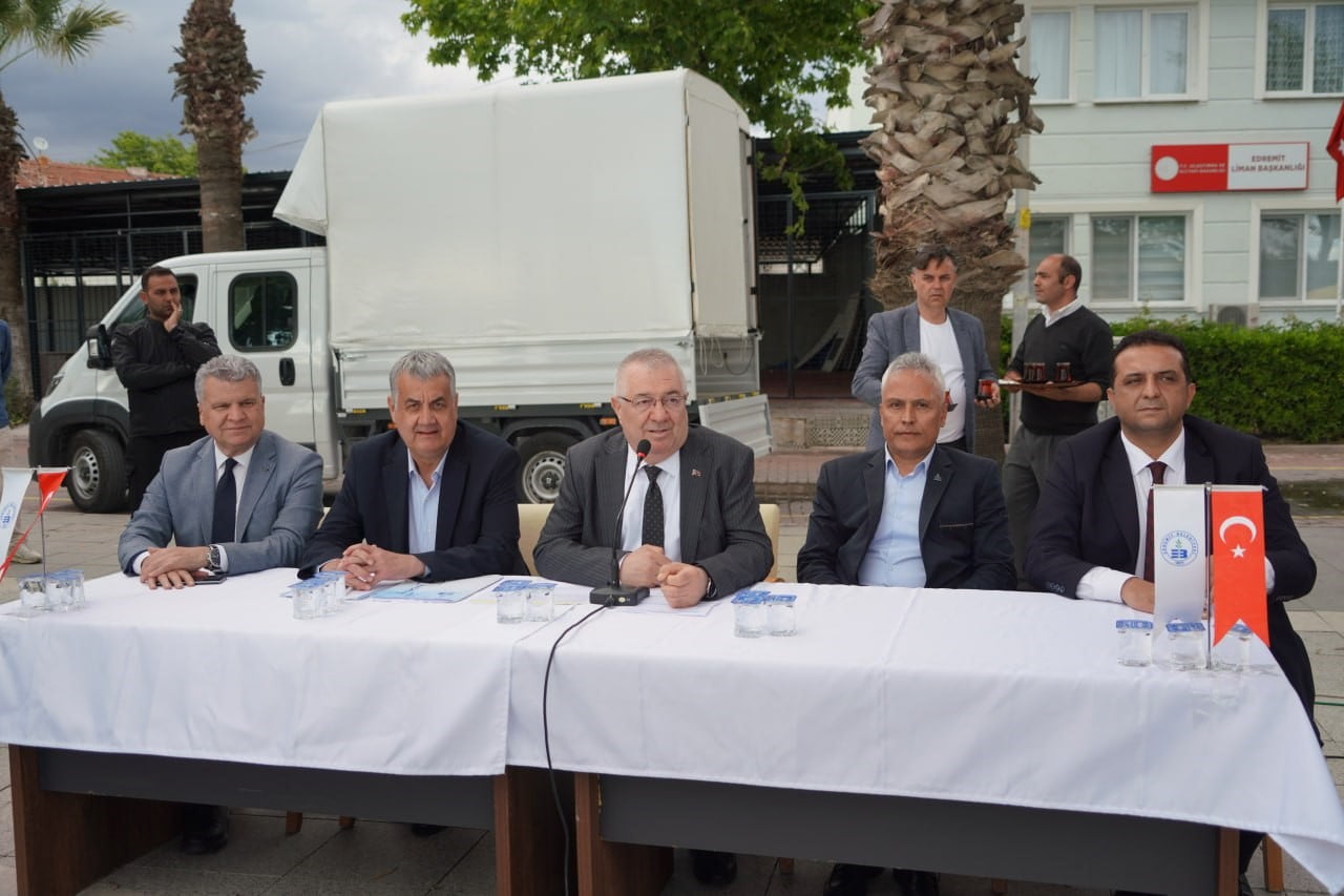 EDREMİT BELEDİYE BAŞKANI MEHMET ERTAŞ, HALK BULUŞMALARI KAPSAMINDA MAHALLE ZİYARETLERİNİ...