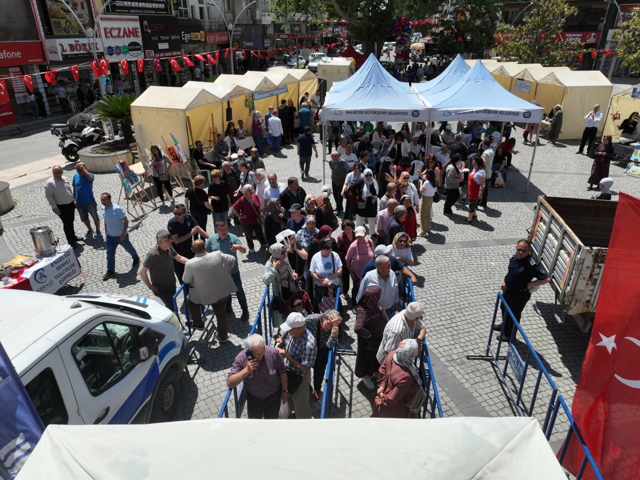 EDREMİT BELEDİYESİ, TARIMIN TEŞVİK EDİLMESİ VE GELENEKSEL ATA TOHUMLARININ KORUNMASI AMACIYLA...