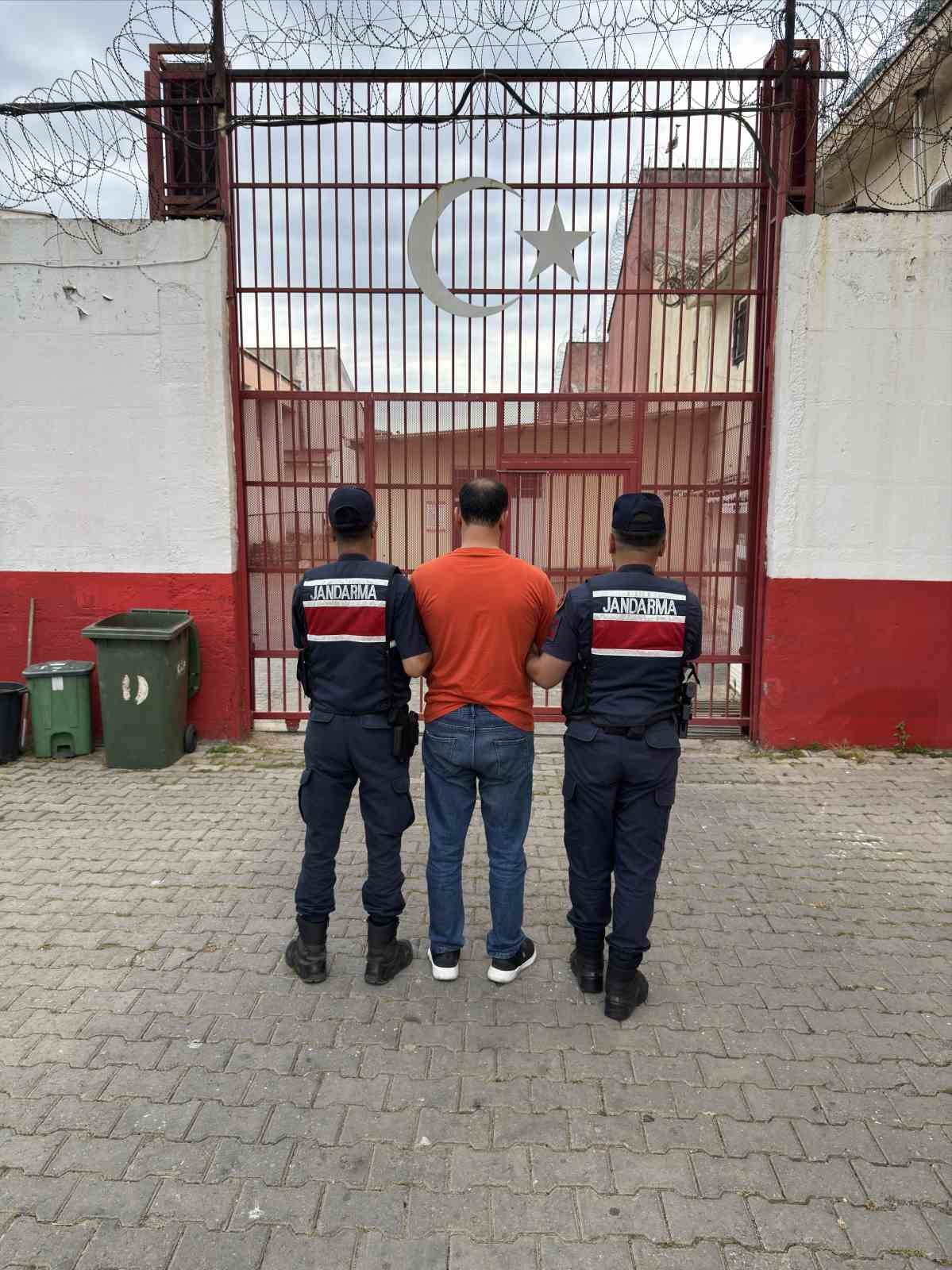 EFELER’DE 3 BİN 939 ADET UYUŞTURUCU HAP ELE GEÇİRİLDİ