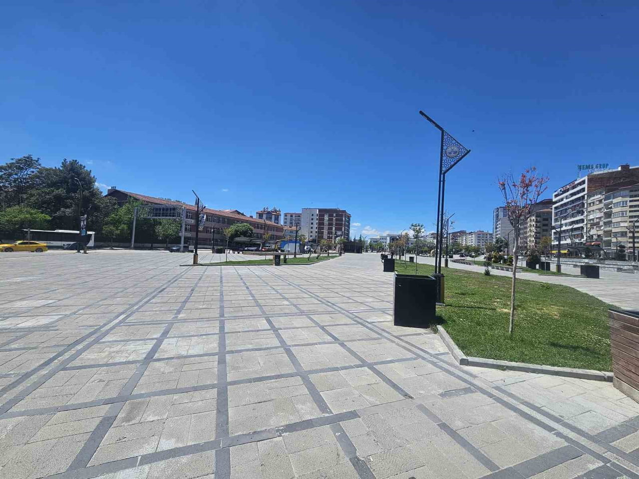 ELAZIĞ'DA KURBAN BAYRAMI'NIN İLK GÜNÜNDE CADDE VE SOKAKLARDA SESSİZLİK HAKİM OLDU.