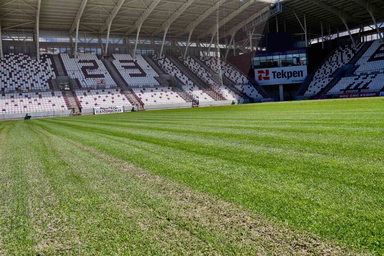 ELAZIĞ ATATÜRK STADYUMU’NDA BAKIM VE YENİLEME ÇALIŞMALARI BAŞLADI