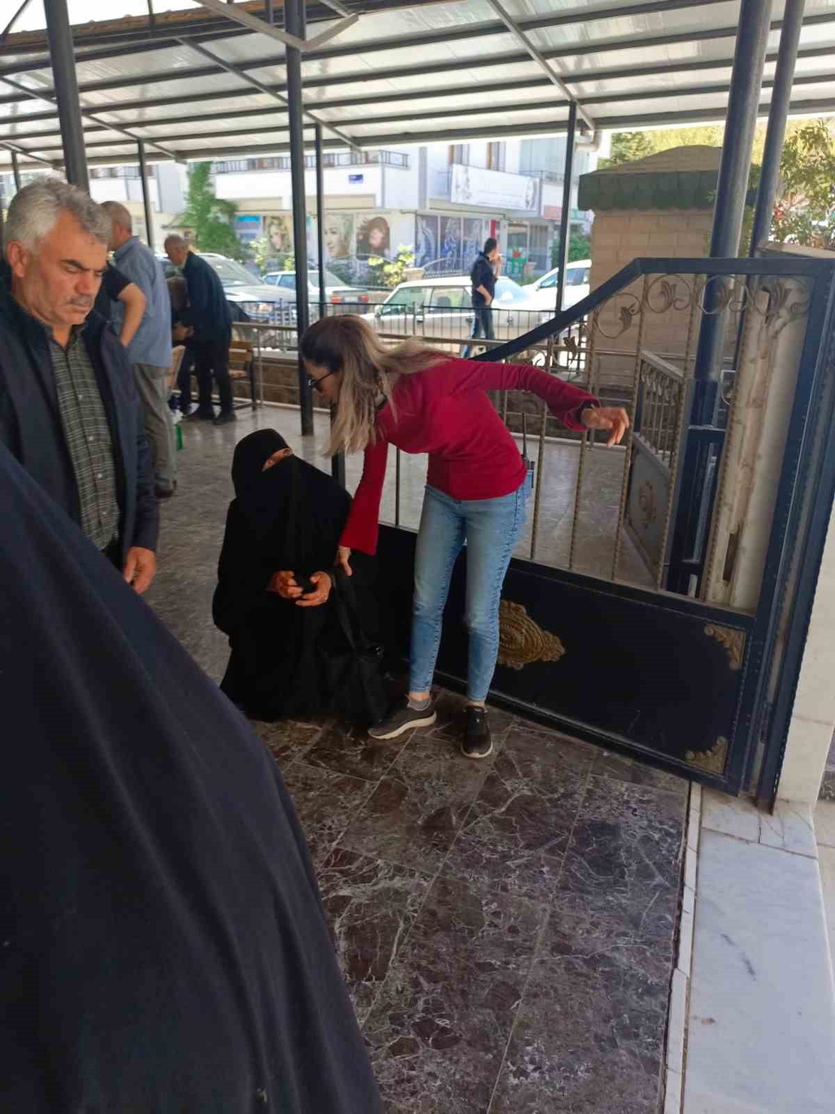 ELAZIĞ’DA ZABITADAN DİLENCİ OPERASYONU
