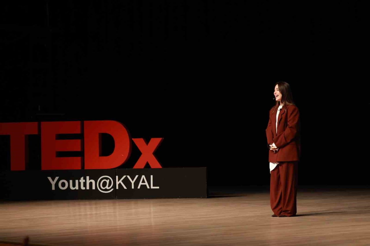 ELİF AFRA KILIÇ (SAHNE ADIYLA AFRA) KATILDIĞI TEDXYOUTH ETKİNLİĞİNDE MÜZİK KARİYERİ YAŞADIKLARI...