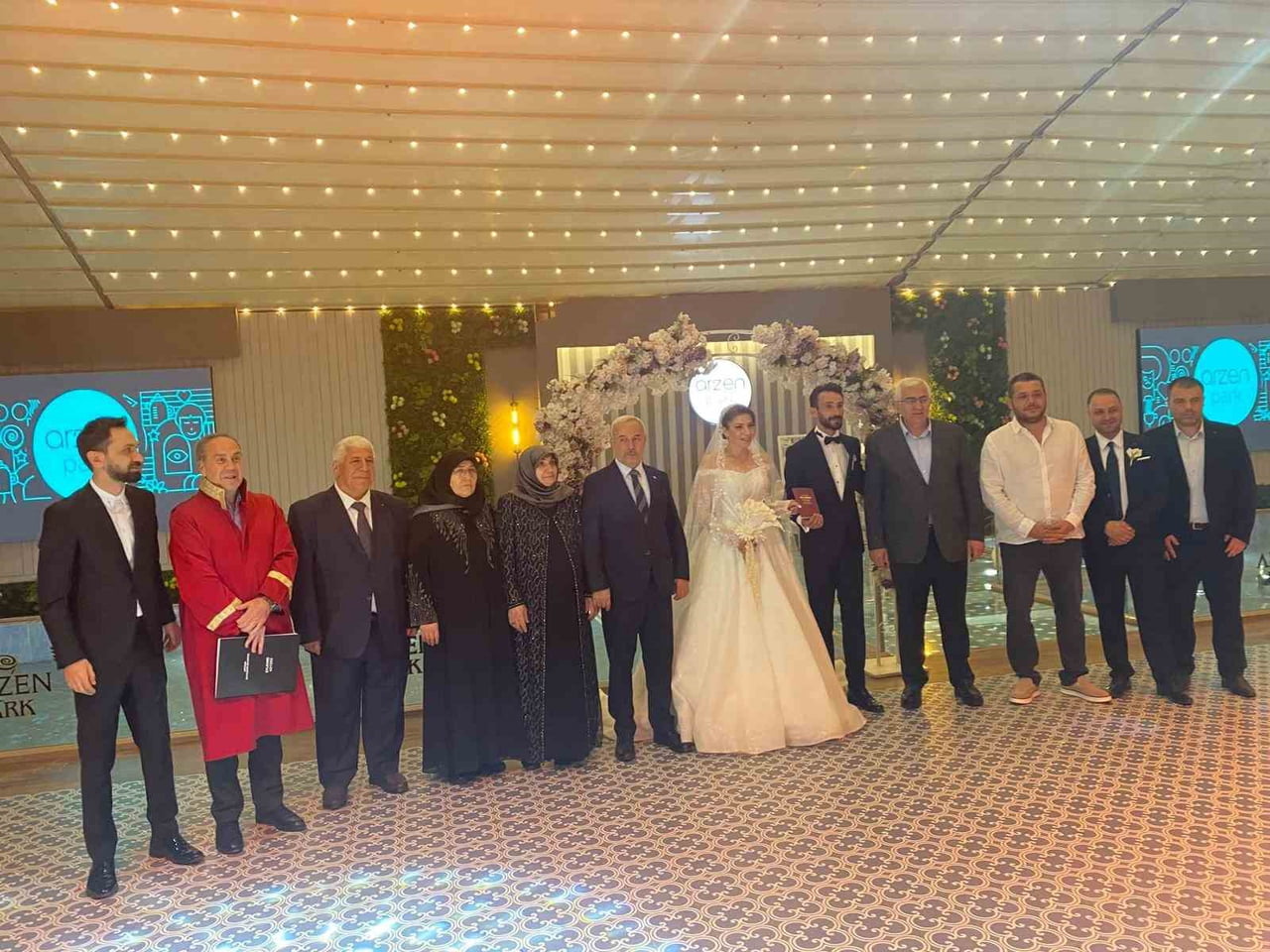 EMARC İNŞAAT YÖNETİM KURULU BAŞKANI GENÇ İŞ İNSANI EMRE AKDAĞ İLE OP. DR. FATMA SERRA SEZER...
