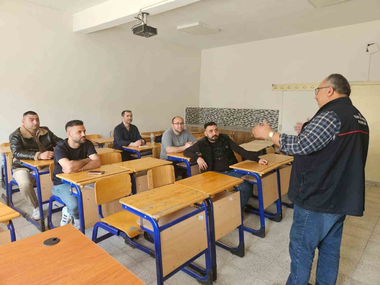 EMET’TE "KURBAN KESİM ELEMANI" KURSU