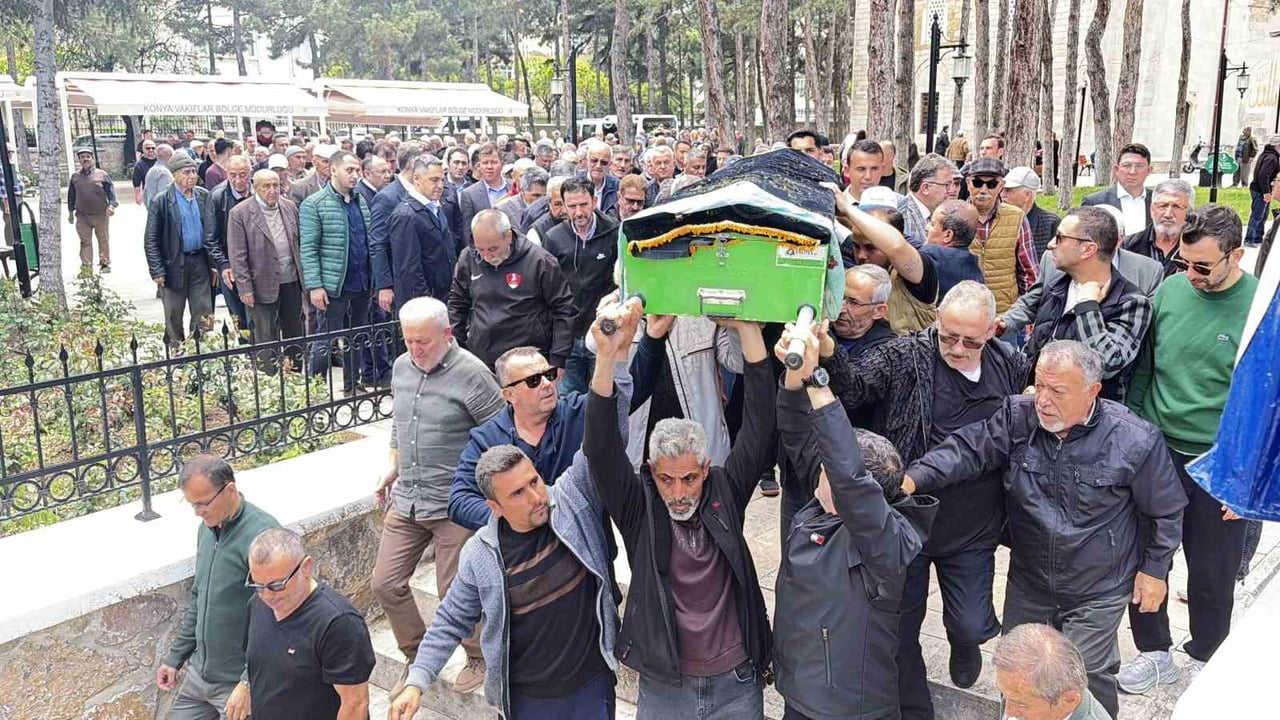 EMİNE DÖNMEZ İÇİN CENAZE TÖRENİ DÜZENLENDİ