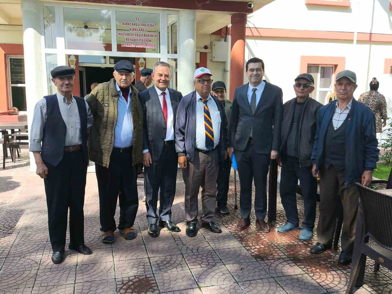 ENGELLİ VE YAŞLI HİZMETLERİ GENEL MÜDÜRÜ TAHA KÜRŞAT SEZEN İLE AİLE VE SOSYAL HİZMETLER İL MÜDÜRÜ...