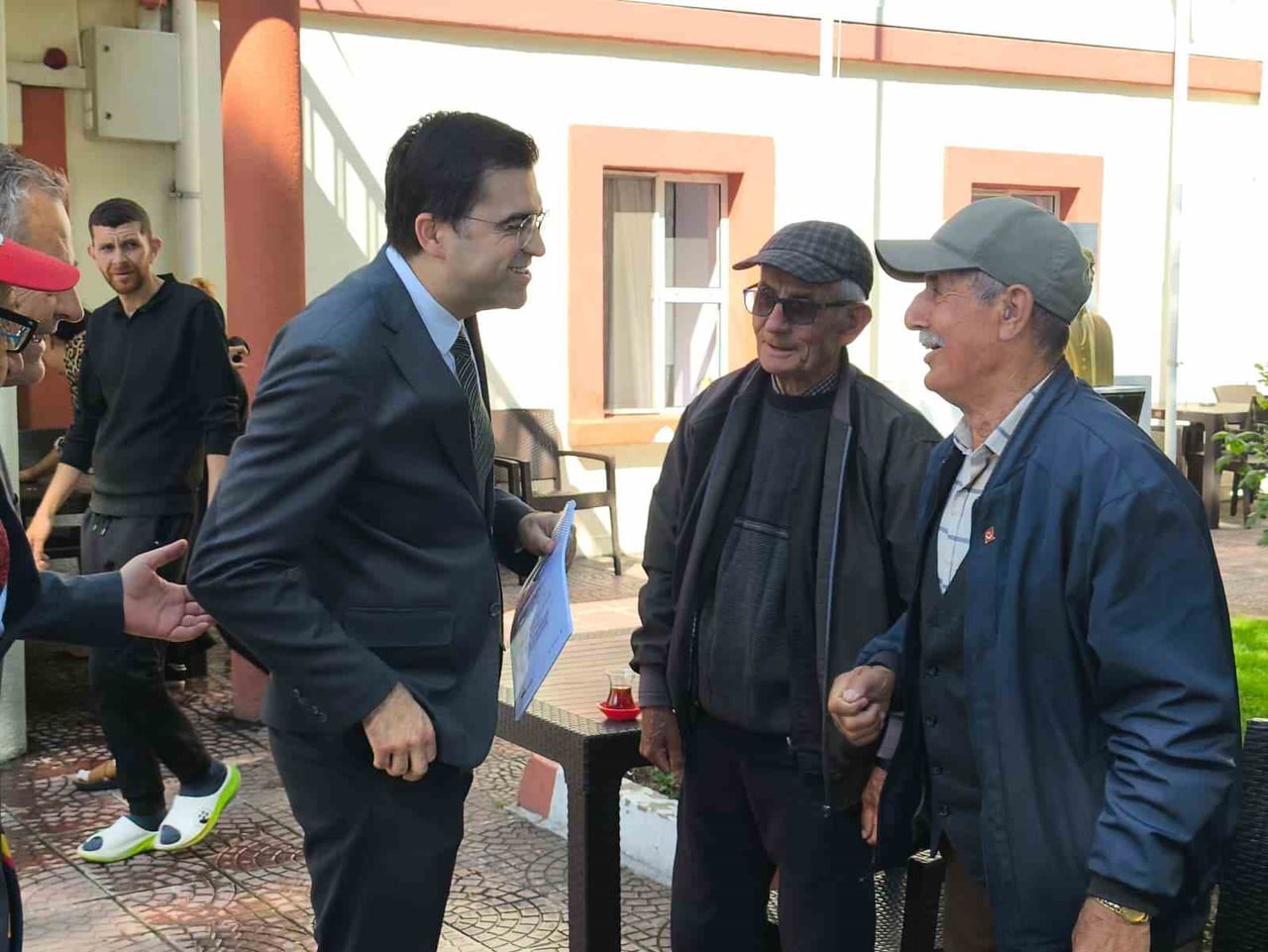 ENGELLİ VE YAŞLI HİZMETLERİ GENEL MÜDÜRÜ TAHA KÜRŞAT SEZEN İLE AİLE VE SOSYAL HİZMETLER İL MÜDÜRÜ...