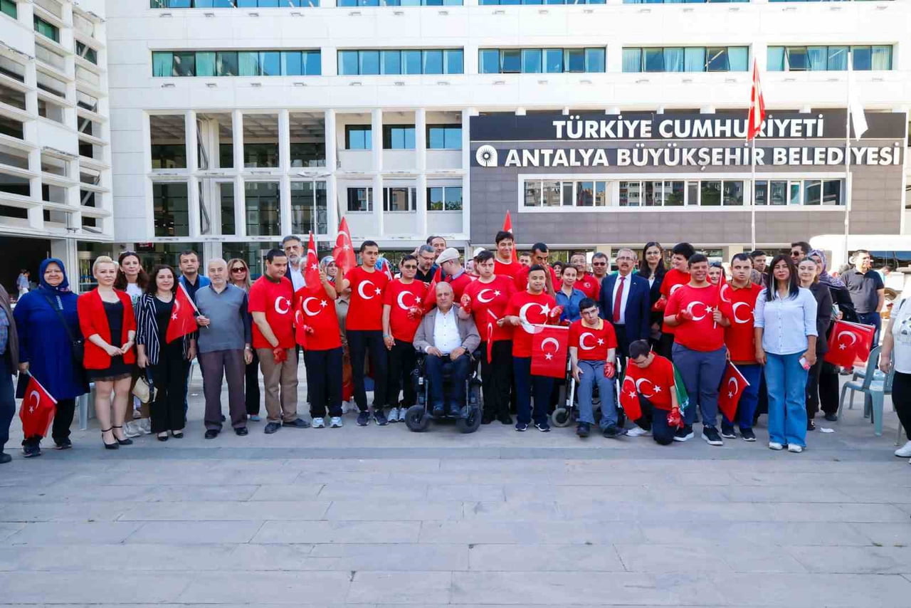 ENGELLİLER HAFTASI KAPSAMINDA BİR GÜNLÜK TEMSİLİ ASKERLİK GÖREVİNİ YERİNE GETİRECEK, 15 ENGELLİ...