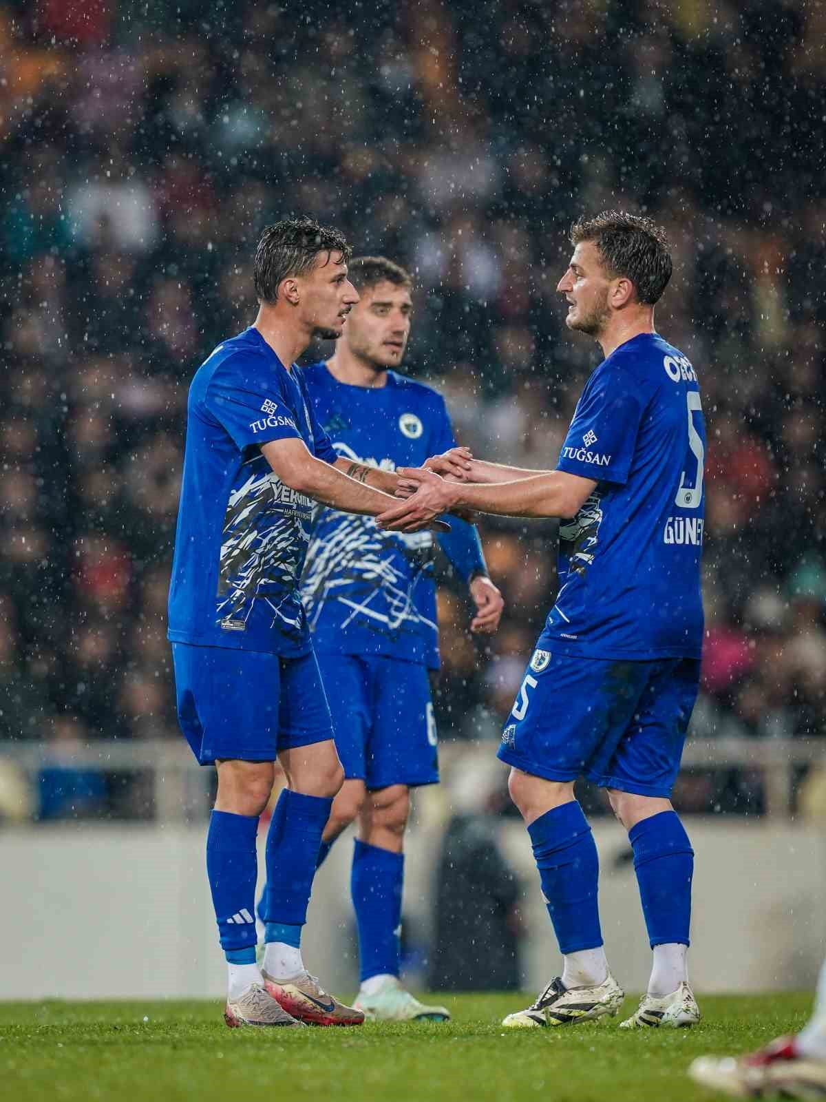 ERCİYES 38 FUTBOL SPOR KULÜBÜNÜN PLAY-OFF 2.TUR İKİNCİ MAÇINDA EVİNDE  MALATYA YEŞİLYURTSPOR’U...