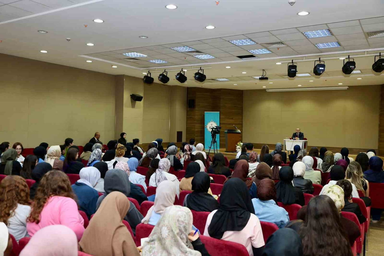 ERCİYES ÜNİVERSİTESİ (ERÜ) REKTÖRÜ PROF. DR. FATİH ALTUN; İLİM YAYMA CEMİYETİ KÜBRA KIZ YURDU...