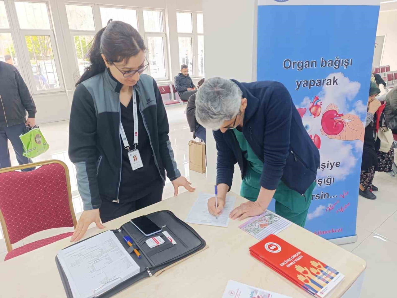 ERCİYES ÜNİVERSİTESİ (ERÜ) TIP FAKÜLTESİ HASTANELERİNDE, ORGAN BAĞIŞI KONUSUNDA TOPLUMSAL...